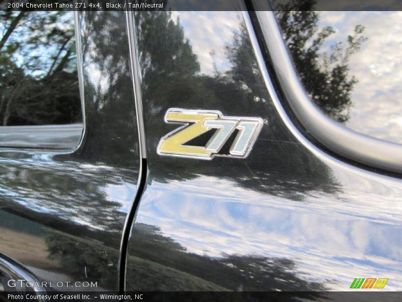 Black / Tan/Neutral 2004 Chevrolet Tahoe Z71 4x4