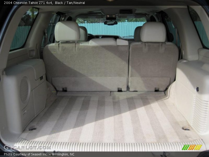 Black / Tan/Neutral 2004 Chevrolet Tahoe Z71 4x4