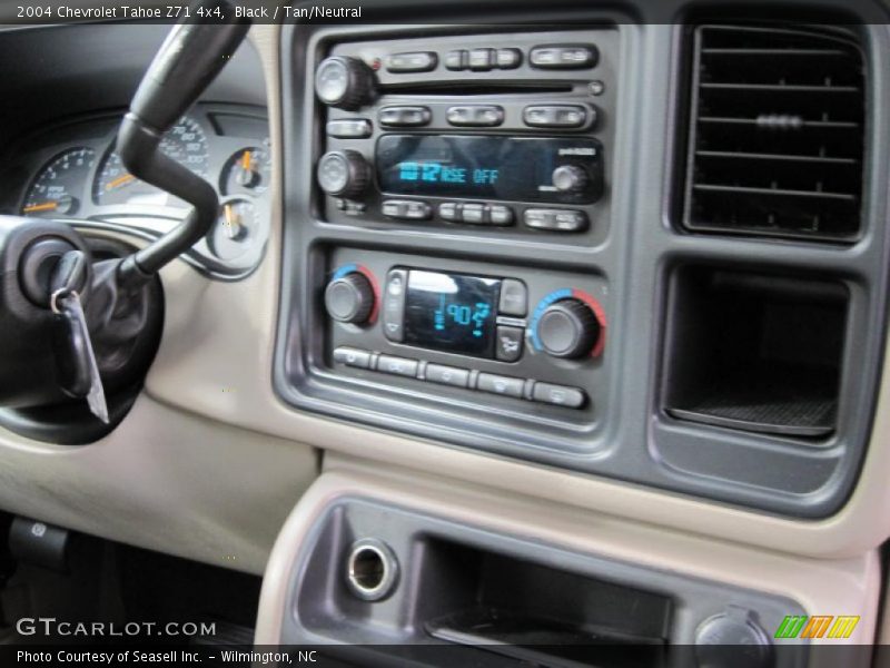 Black / Tan/Neutral 2004 Chevrolet Tahoe Z71 4x4