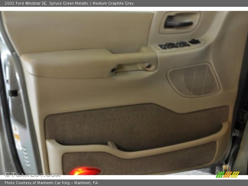 Spruce Green Metallic / Medium Graphite Grey 2002 Ford Windstar SE