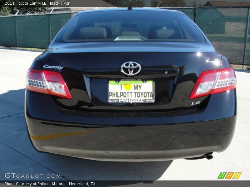 Black / Ash 2011 Toyota Camry LE