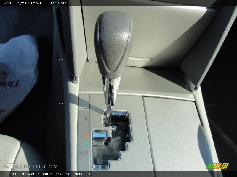 Black / Ash 2011 Toyota Camry LE