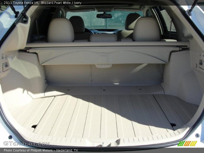  2011 Venza V6 Trunk