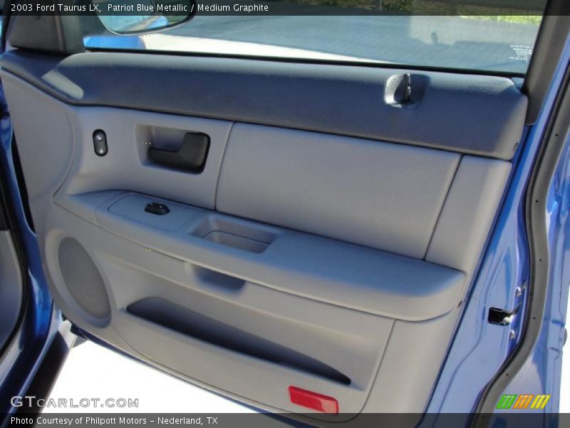 Patriot Blue Metallic / Medium Graphite 2003 Ford Taurus LX