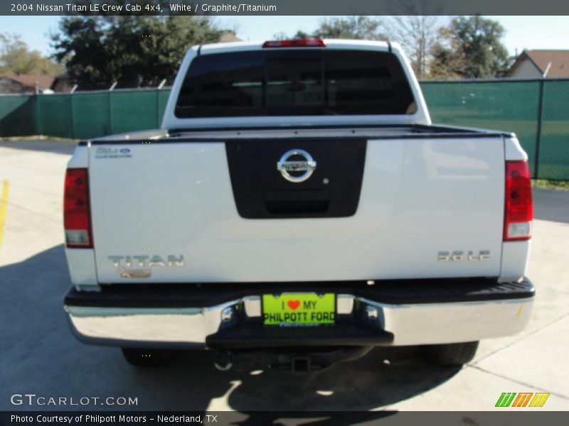 White / Graphite/Titanium 2004 Nissan Titan LE Crew Cab 4x4
