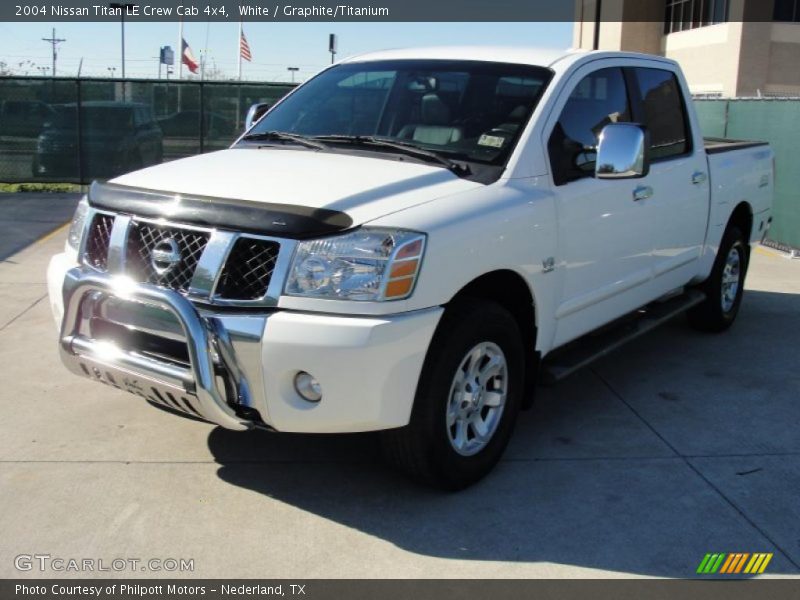 White / Graphite/Titanium 2004 Nissan Titan LE Crew Cab 4x4