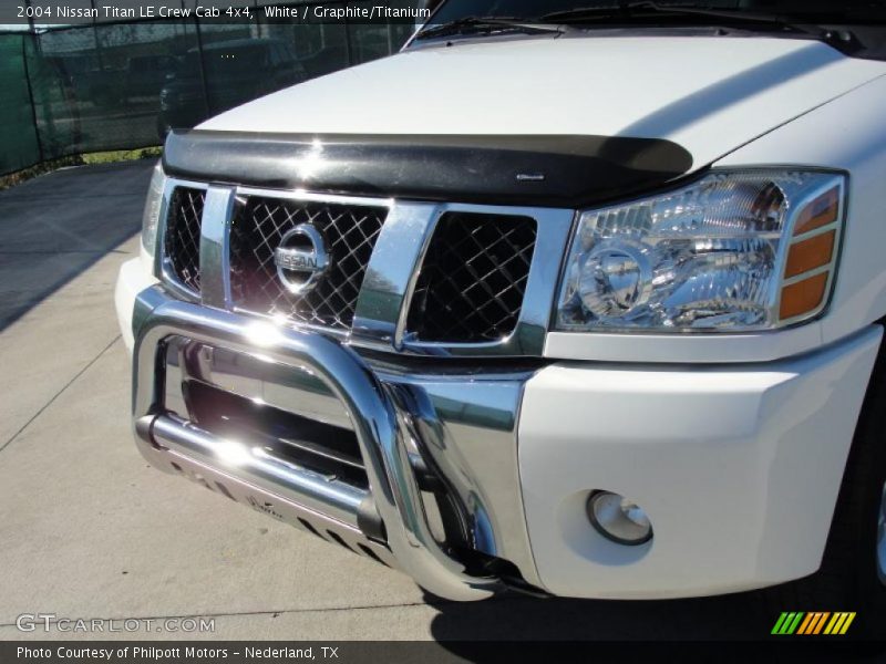 White / Graphite/Titanium 2004 Nissan Titan LE Crew Cab 4x4