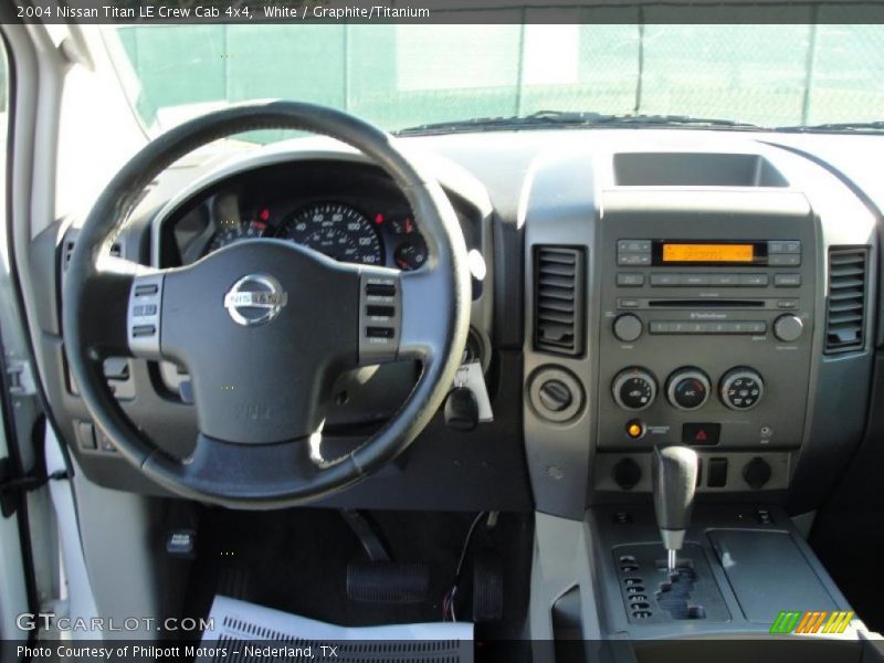 White / Graphite/Titanium 2004 Nissan Titan LE Crew Cab 4x4