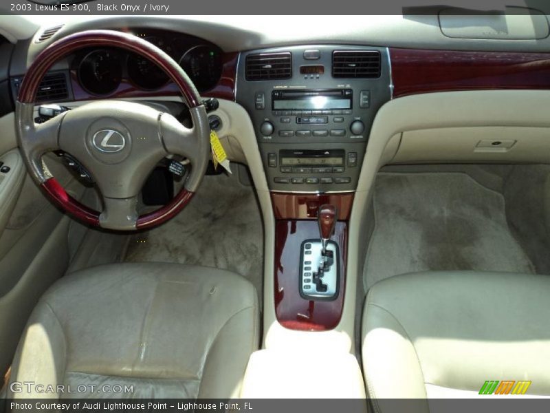 Black Onyx / Ivory 2003 Lexus ES 300