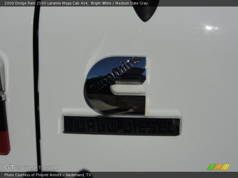Bright White / Medium Slate Gray 2009 Dodge Ram 2500 Laramie Mega Cab 4x4