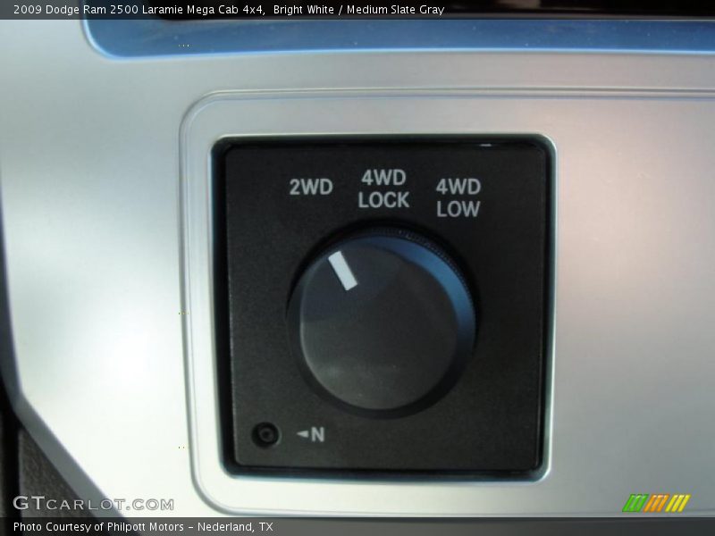 Controls of 2009 Ram 2500 Laramie Mega Cab 4x4