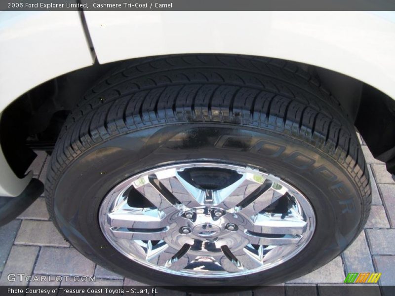 Cashmere Tri-Coat / Camel 2006 Ford Explorer Limited