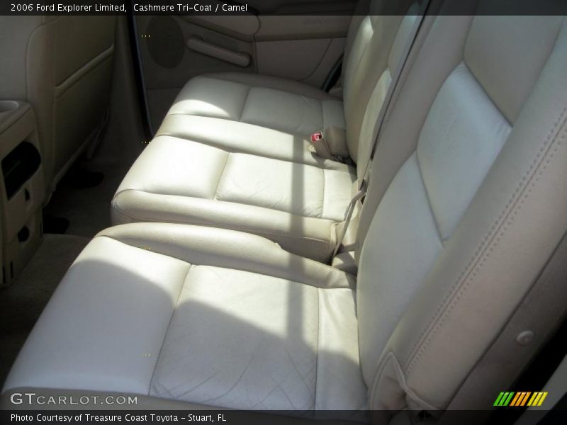 Cashmere Tri-Coat / Camel 2006 Ford Explorer Limited