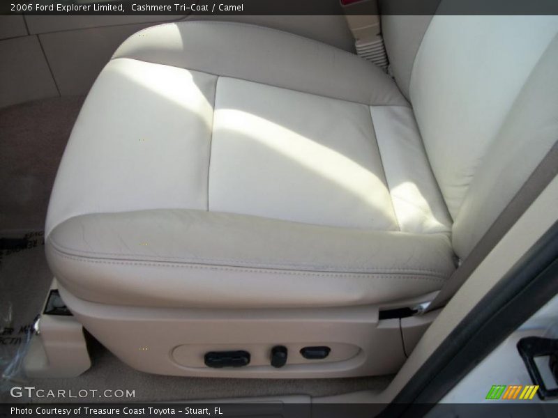 Cashmere Tri-Coat / Camel 2006 Ford Explorer Limited