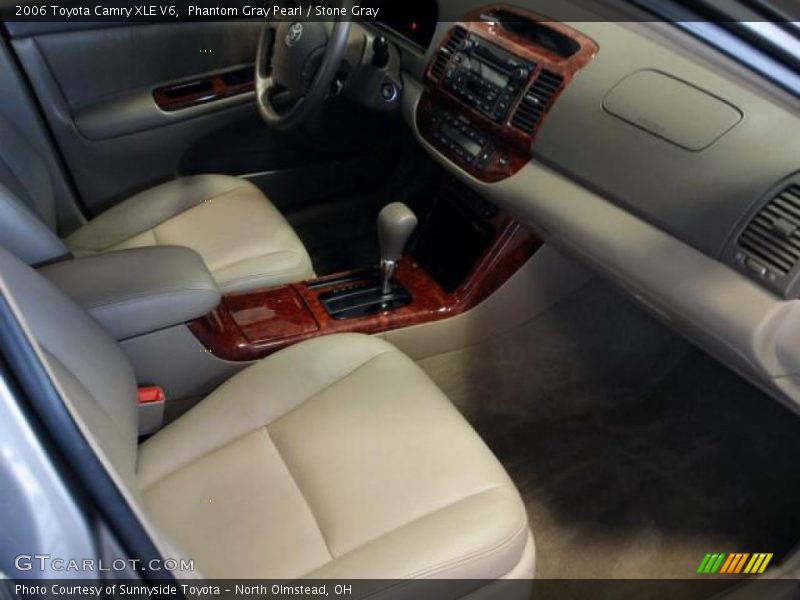 Phantom Gray Pearl / Stone Gray 2006 Toyota Camry XLE V6