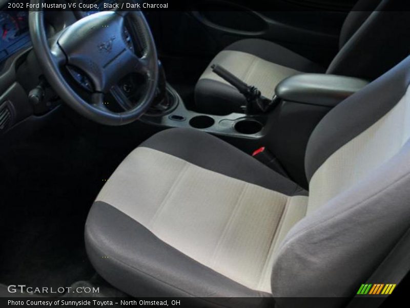 Black / Dark Charcoal 2002 Ford Mustang V6 Coupe