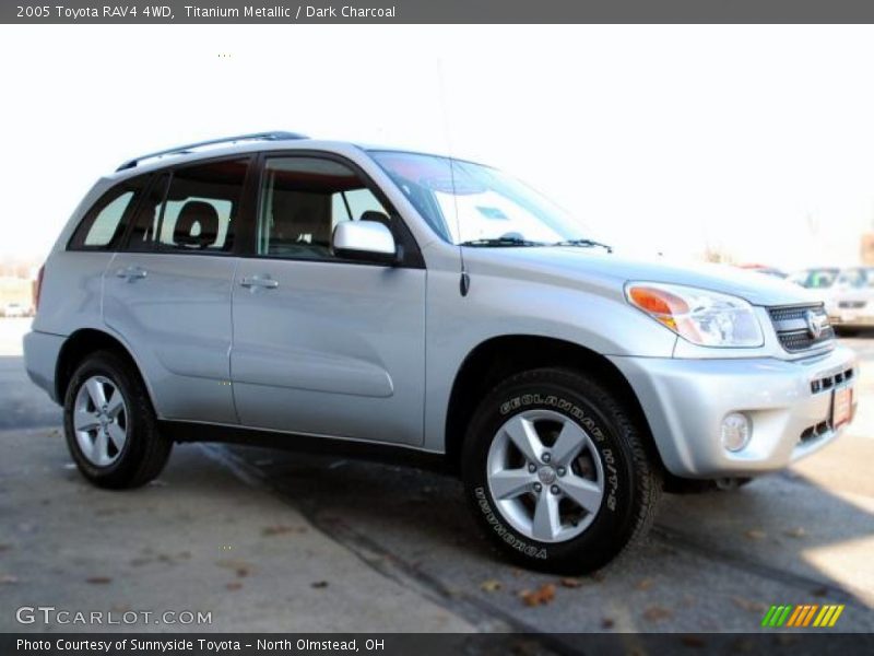 Titanium Metallic / Dark Charcoal 2005 Toyota RAV4 4WD