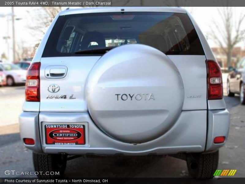 Titanium Metallic / Dark Charcoal 2005 Toyota RAV4 4WD