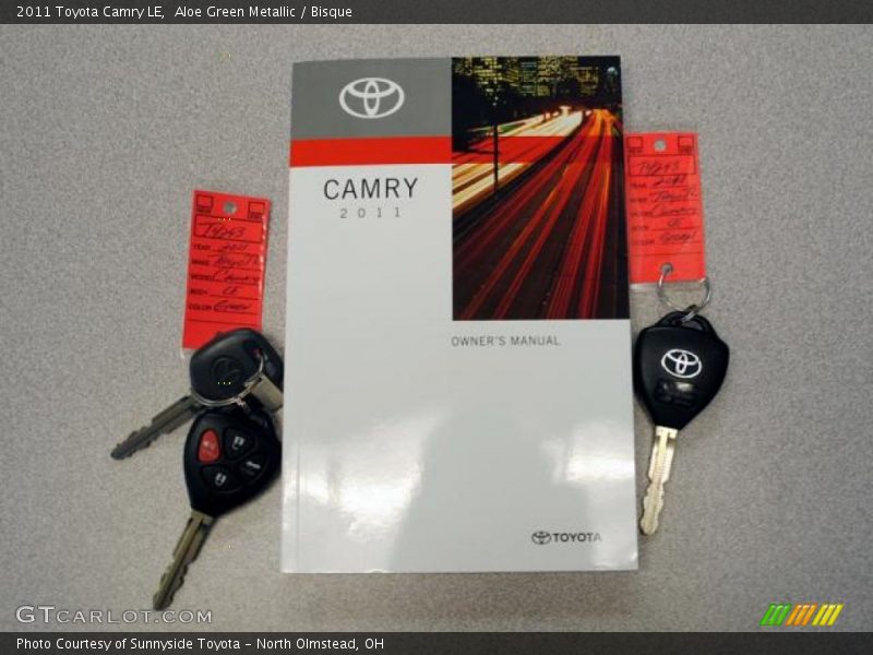 Aloe Green Metallic / Bisque 2011 Toyota Camry LE