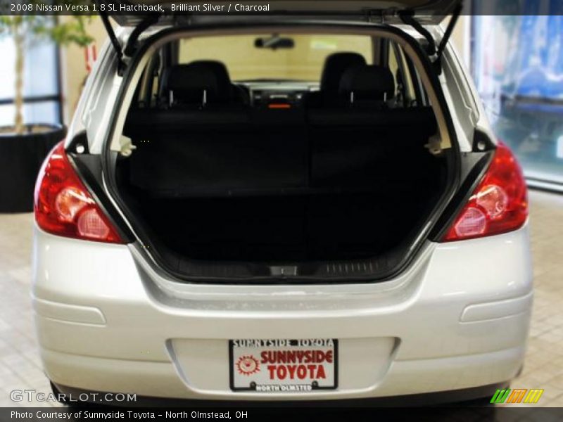 Brilliant Silver / Charcoal 2008 Nissan Versa 1.8 SL Hatchback