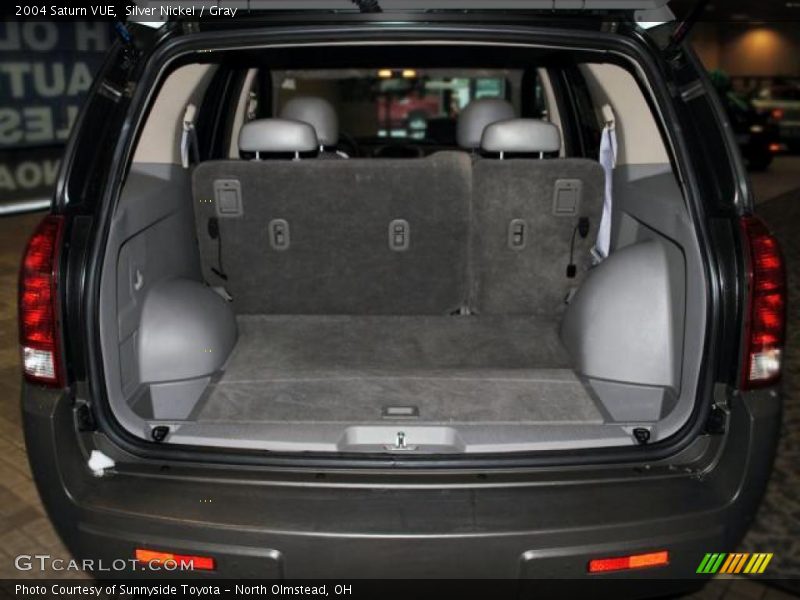  2004 VUE  Trunk