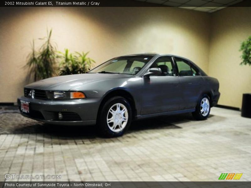 Titanium Metallic / Gray 2002 Mitsubishi Galant ES