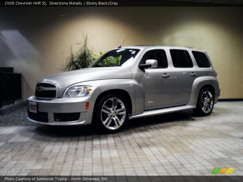 Front 3/4 View of 2008 HHR SS