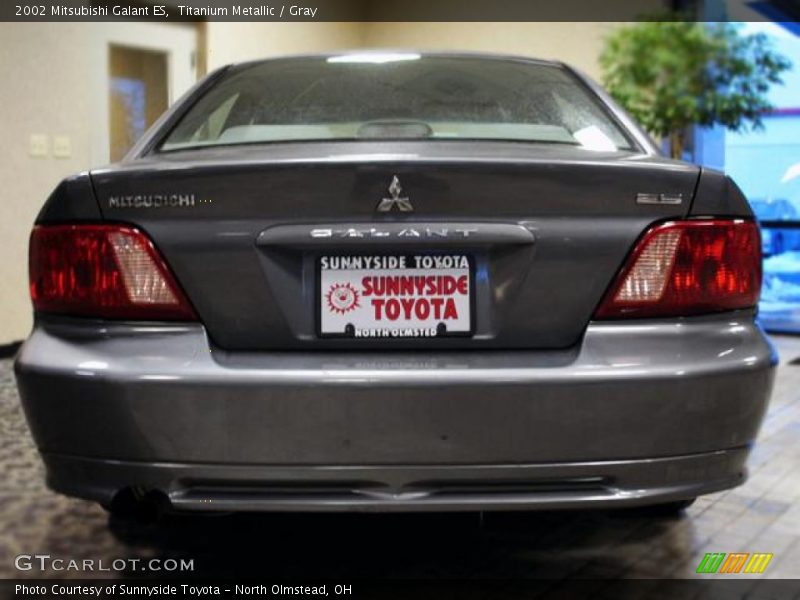 Titanium Metallic / Gray 2002 Mitsubishi Galant ES