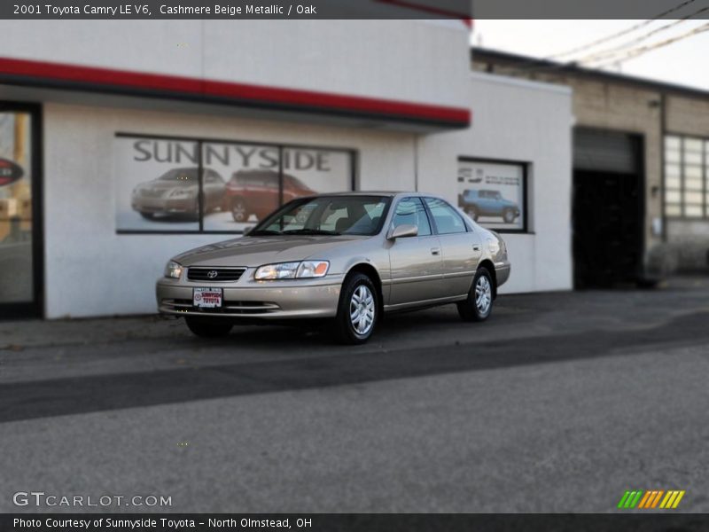 Cashmere Beige Metallic / Oak 2001 Toyota Camry LE V6