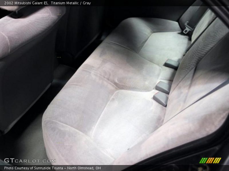Titanium Metallic / Gray 2002 Mitsubishi Galant ES