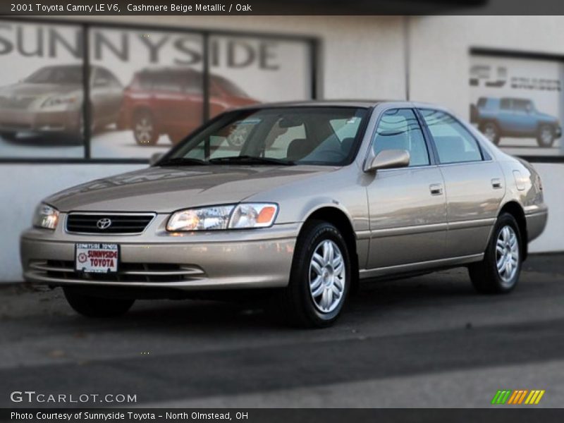Cashmere Beige Metallic / Oak 2001 Toyota Camry LE V6
