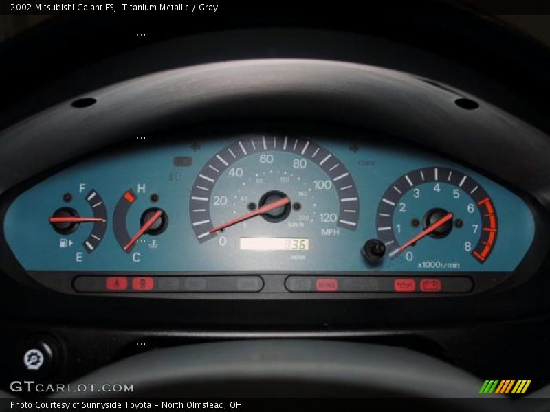 Titanium Metallic / Gray 2002 Mitsubishi Galant ES