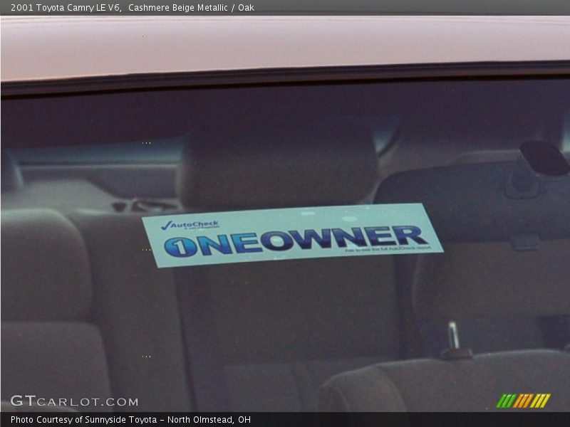Cashmere Beige Metallic / Oak 2001 Toyota Camry LE V6