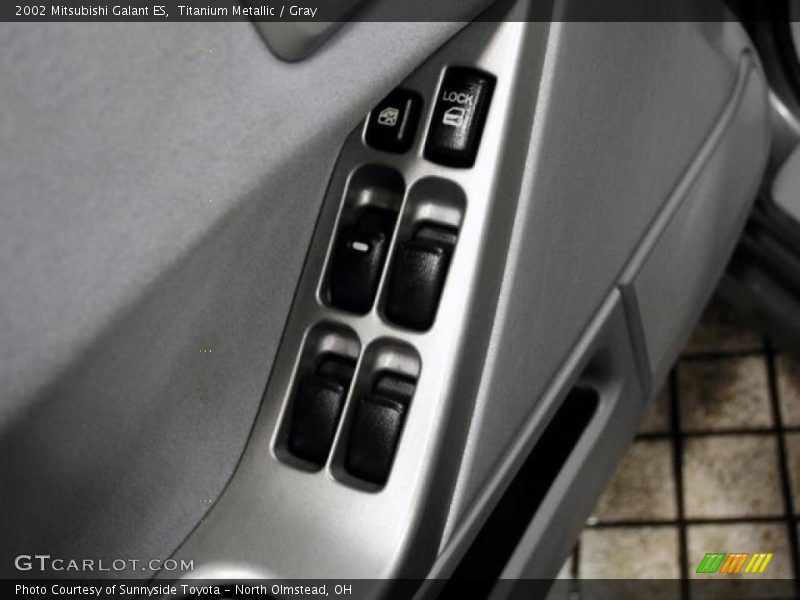 Titanium Metallic / Gray 2002 Mitsubishi Galant ES