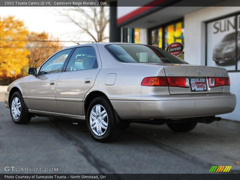 Cashmere Beige Metallic / Oak 2001 Toyota Camry LE V6