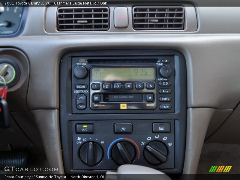 Controls of 2001 Camry LE V6