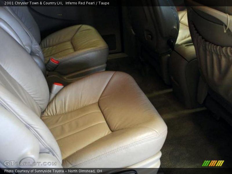 Inferno Red Pearl / Taupe 2001 Chrysler Town & Country LXi