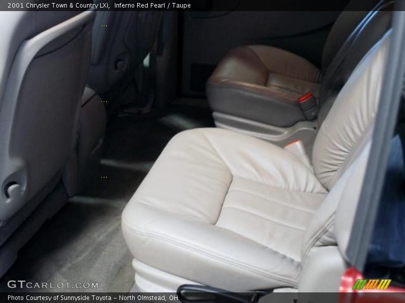 Inferno Red Pearl / Taupe 2001 Chrysler Town & Country LXi