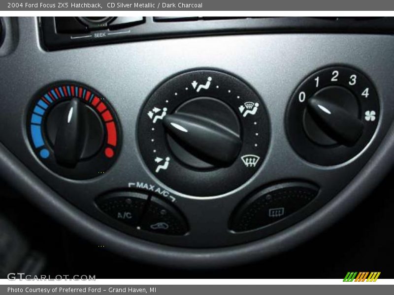 Controls of 2004 Focus ZX5 Hatchback