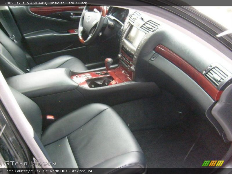 Dashboard of 2009 LS 460 AWD