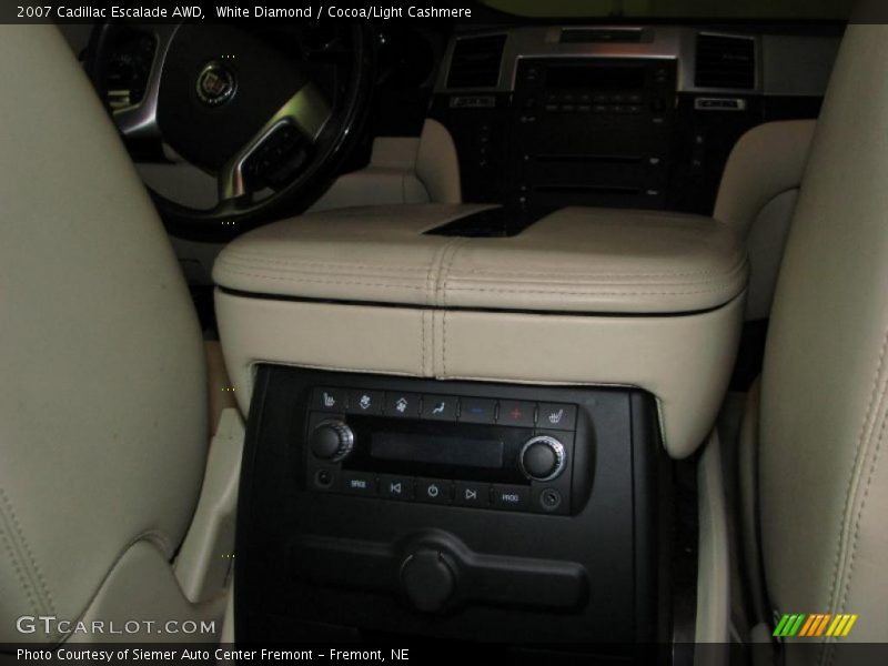 White Diamond / Cocoa/Light Cashmere 2007 Cadillac Escalade AWD