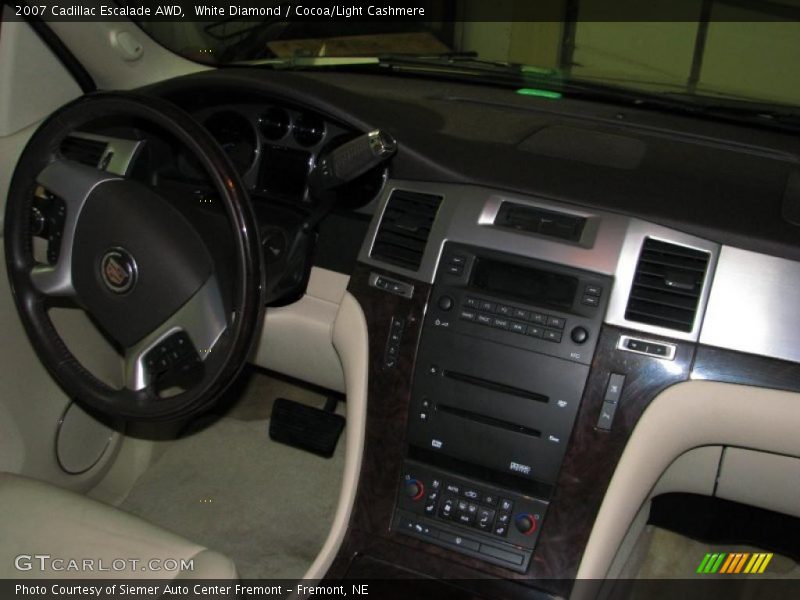 White Diamond / Cocoa/Light Cashmere 2007 Cadillac Escalade AWD