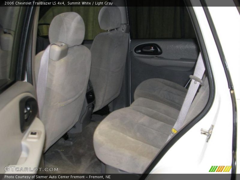 Summit White / Light Gray 2006 Chevrolet TrailBlazer LS 4x4