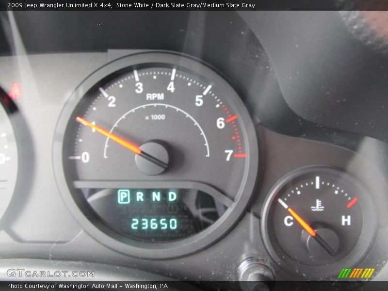 Stone White / Dark Slate Gray/Medium Slate Gray 2009 Jeep Wrangler Unlimited X 4x4