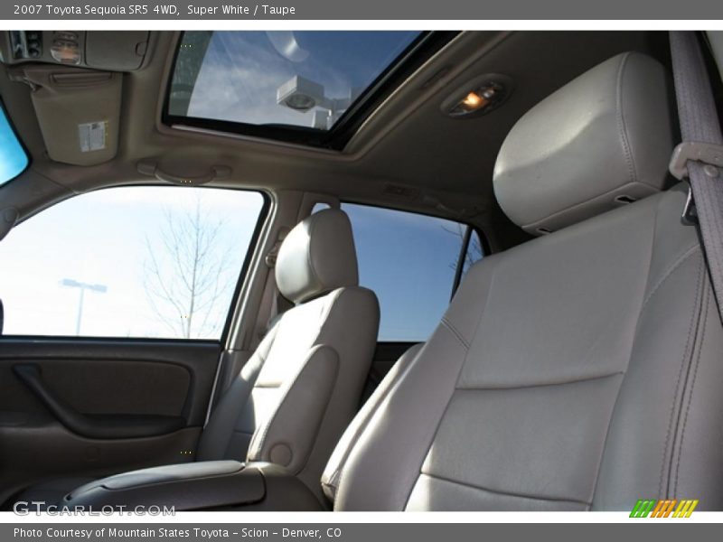 Super White / Taupe 2007 Toyota Sequoia SR5 4WD