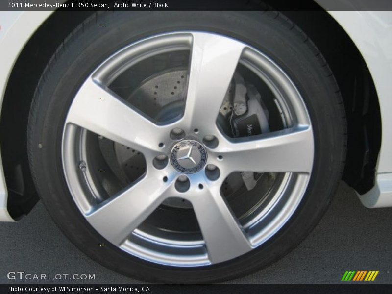 Arctic White / Black 2011 Mercedes-Benz E 350 Sedan