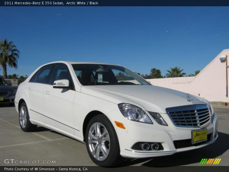 Arctic White / Black 2011 Mercedes-Benz E 350 Sedan