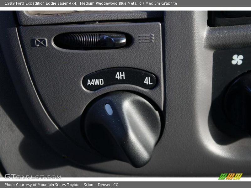 Medium Wedgewood Blue Metallic / Medium Graphite 1999 Ford Expedition Eddie Bauer 4x4