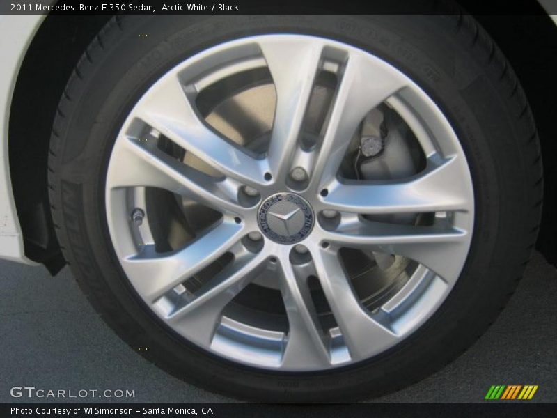 Arctic White / Black 2011 Mercedes-Benz E 350 Sedan