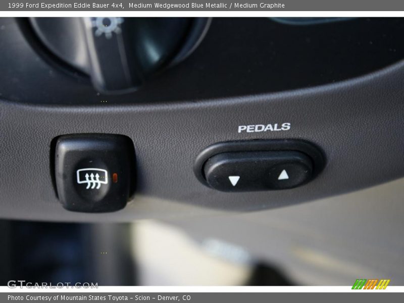 Medium Wedgewood Blue Metallic / Medium Graphite 1999 Ford Expedition Eddie Bauer 4x4